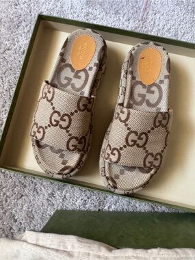 Gucci Kids Brown Beige GG Canvas Slide Sandals